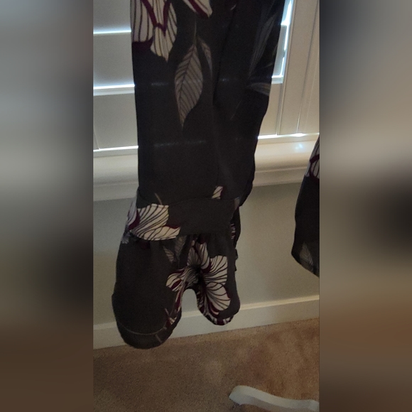 Flowered Blouse - Picture 2 of 3